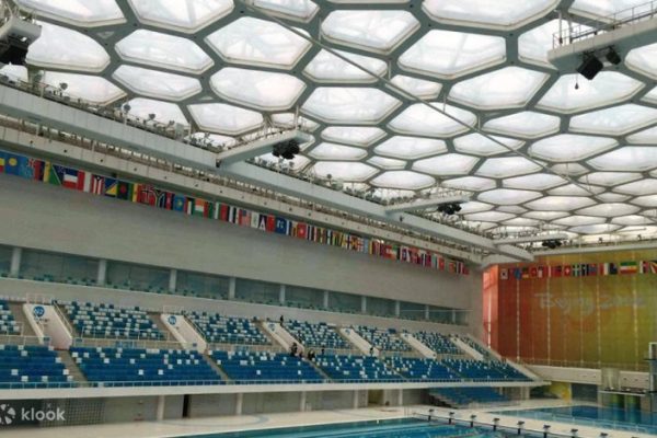 ศูนย์ฝึกว่ายน้ำระดับประเทศของจีน: Beijing Training Base และ Shanghai Aquatics Center